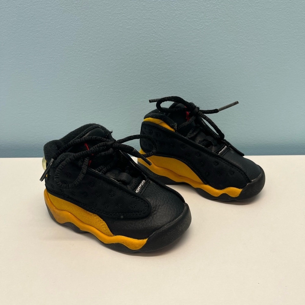 Jordan Kids Black and Yellow Sneakers